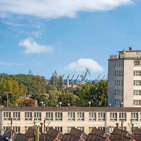 Apartment Stacja 24/7 *